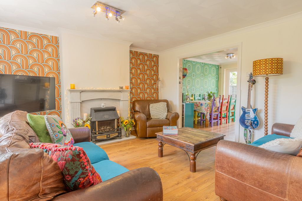 Property photo 3 of 26