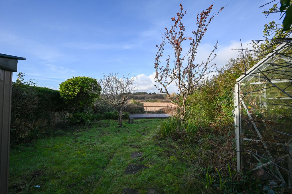 Property photo 2 of 26