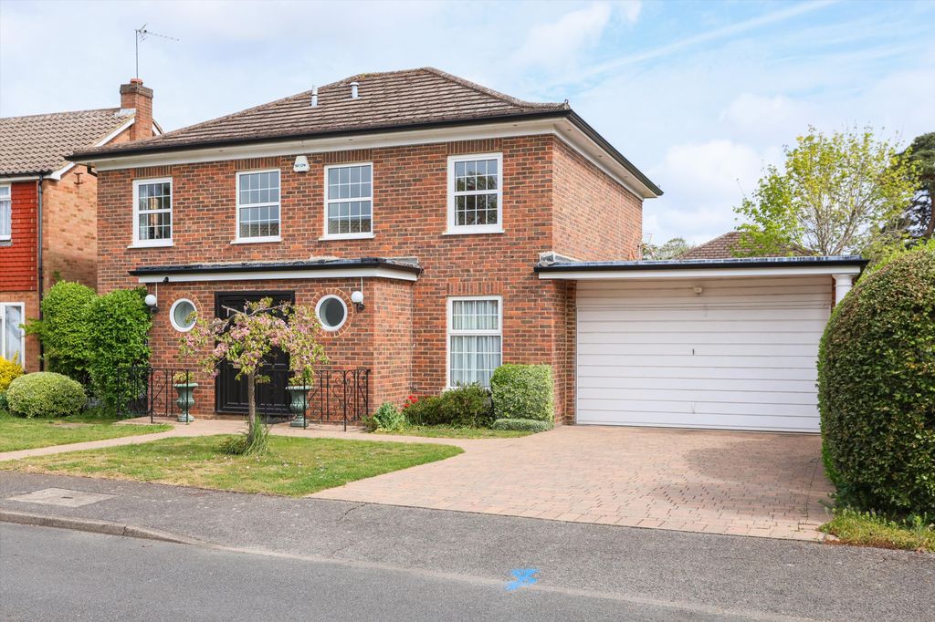 Property photo 2 of 21 Image