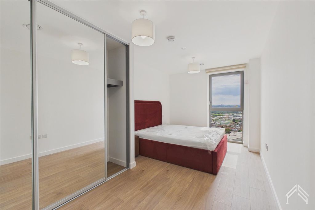 Property photo 3 of 14 5.Jpg