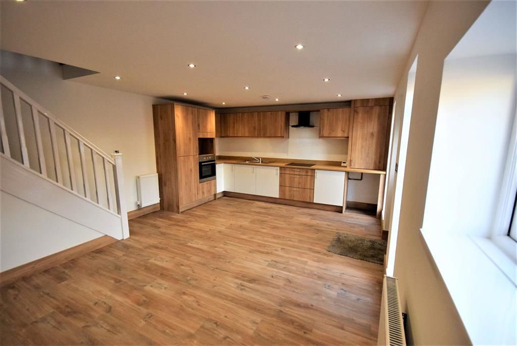 Property photo 2 of 15 Kitchen