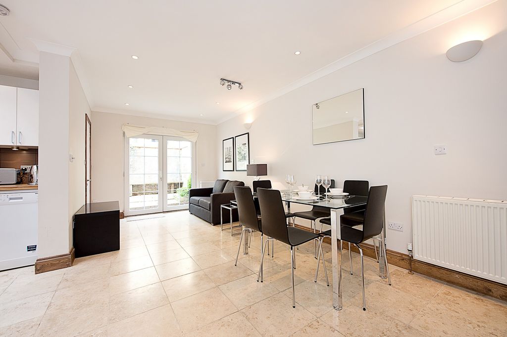 Property photo 2 of 9 Picture 2