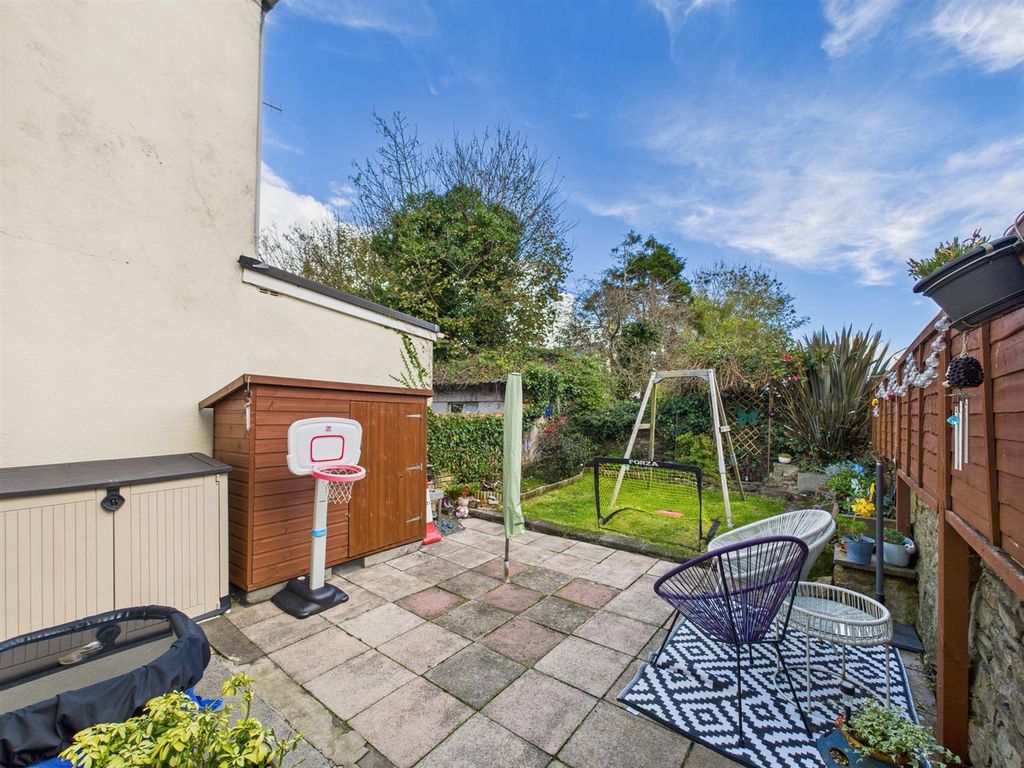 Property photo 2 of 17 Cam04045G0-Pr0034-Still018.Jpg