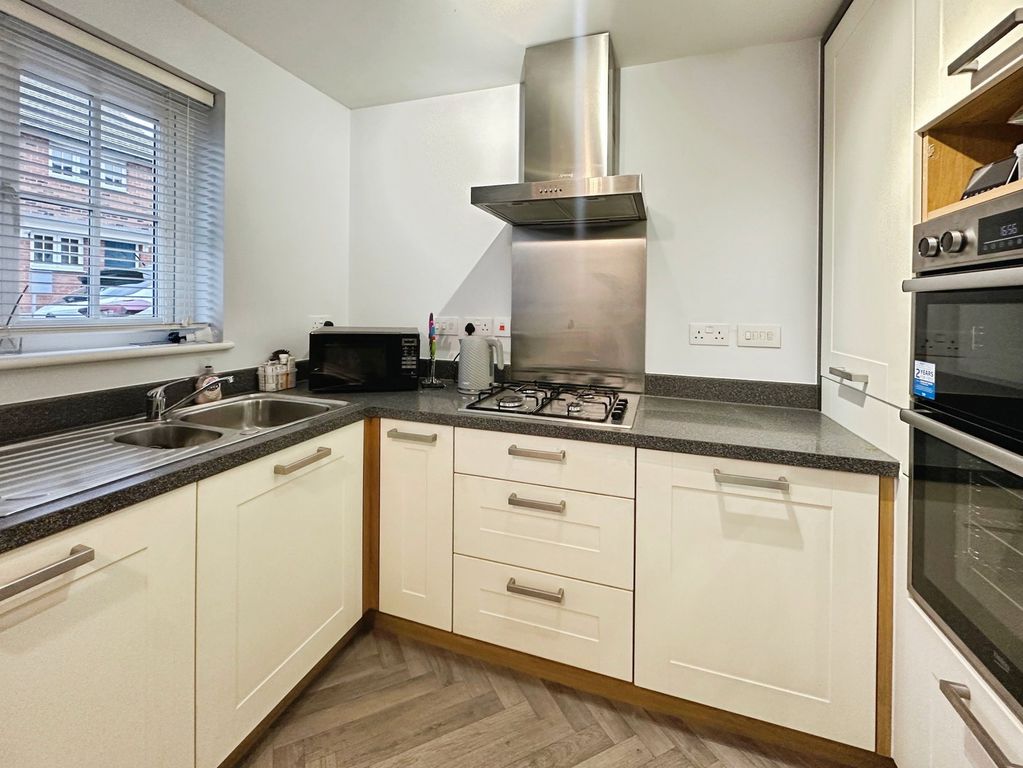 Property photo 3 of 10