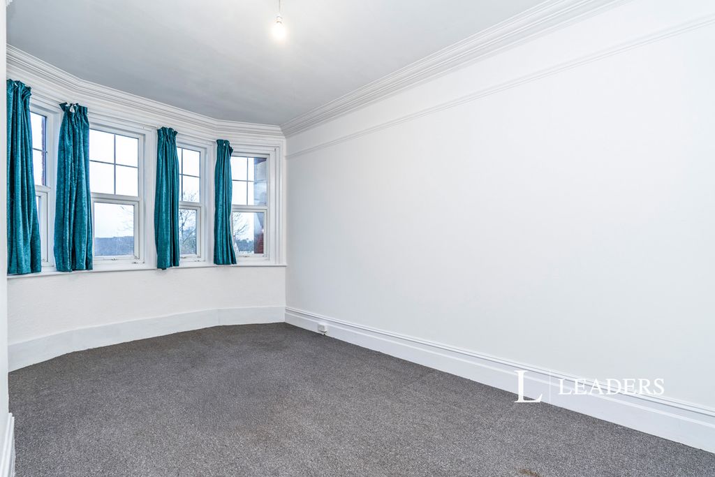 Property photo 3 of 11 Photo