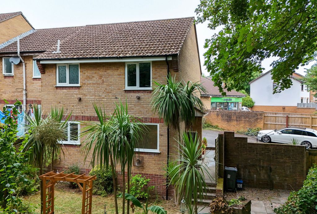 Property photo 1 of 16