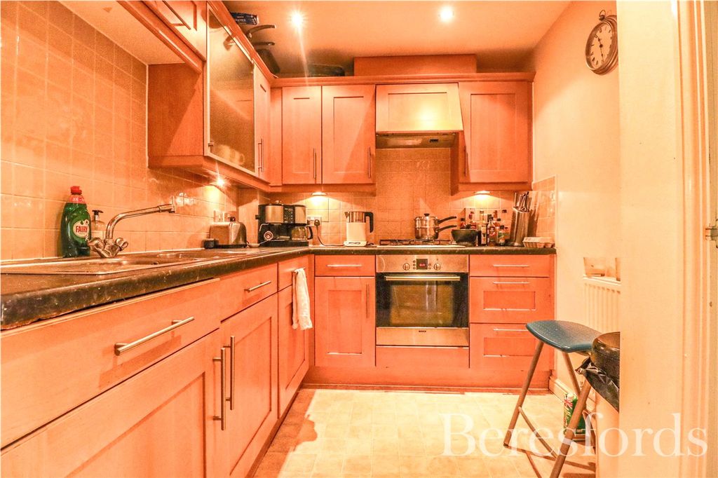 Property photo 3 of 7 3