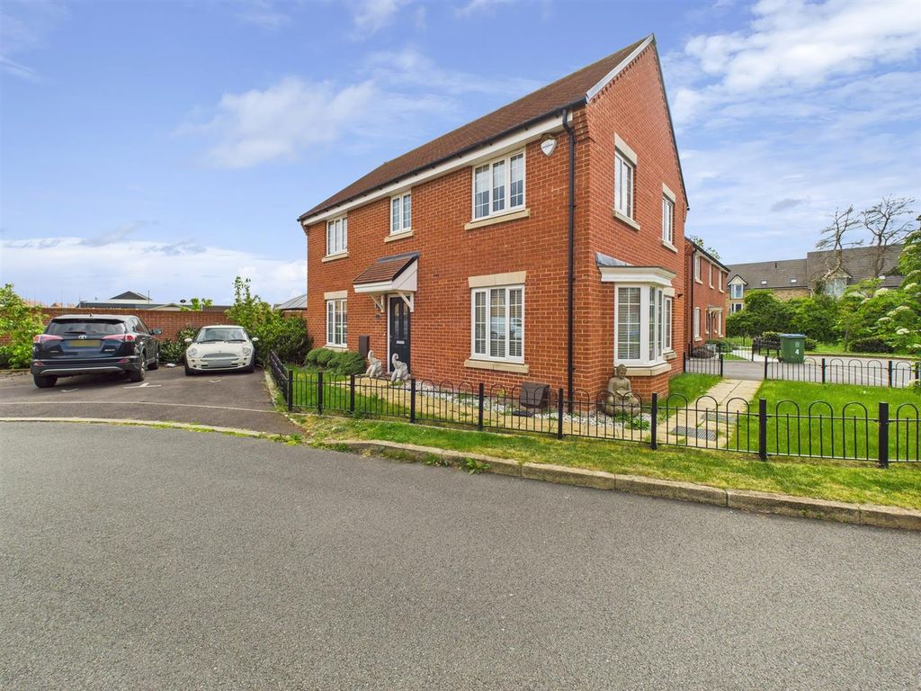 Property photo 1 of 18 Cam04907G0-Pr0172-Still021.Jpg