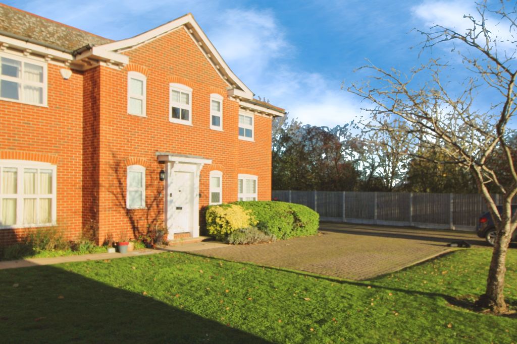 Property photo 1 of 18 Photo #1