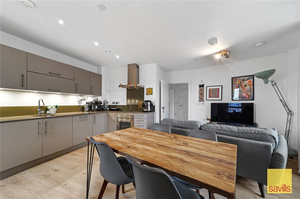Property photo 2 of 14 Kitchen/Dining Area