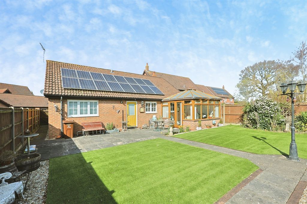 Property photo 3 of 18