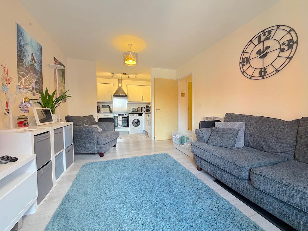 Property photo 3 of 16