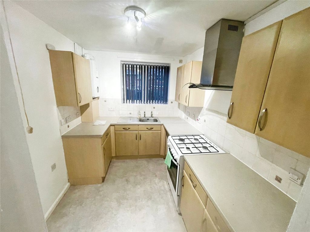 Property photo 2 of 8 Kitchen