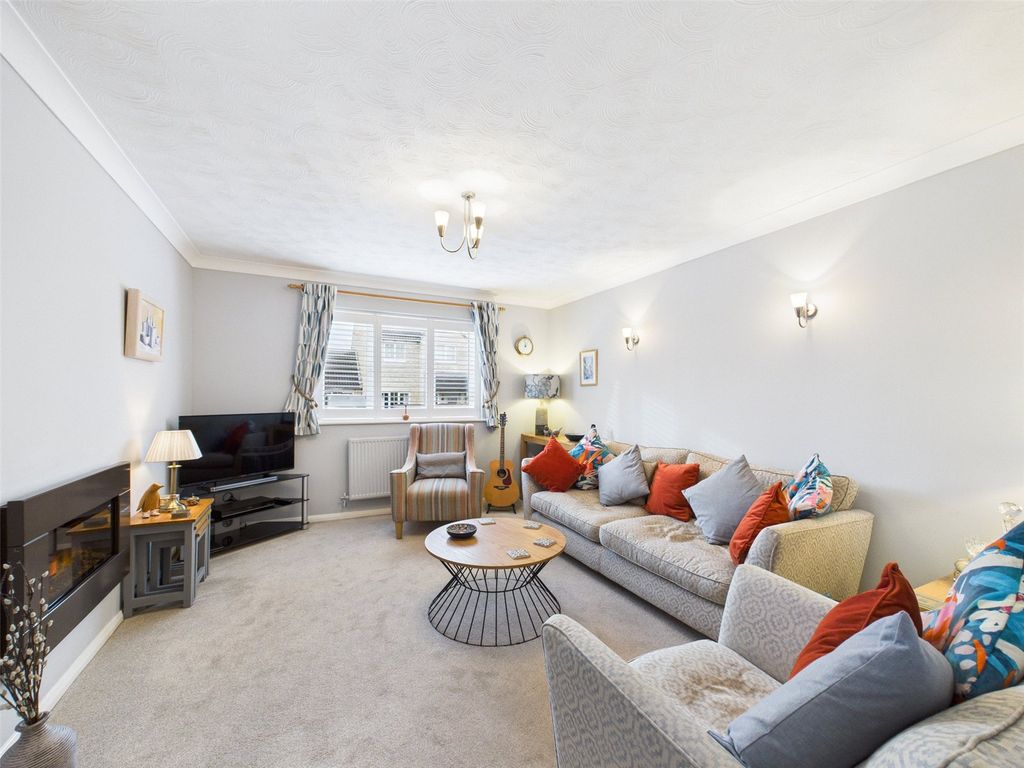 Property photo 2 of 11 Picture No. 12