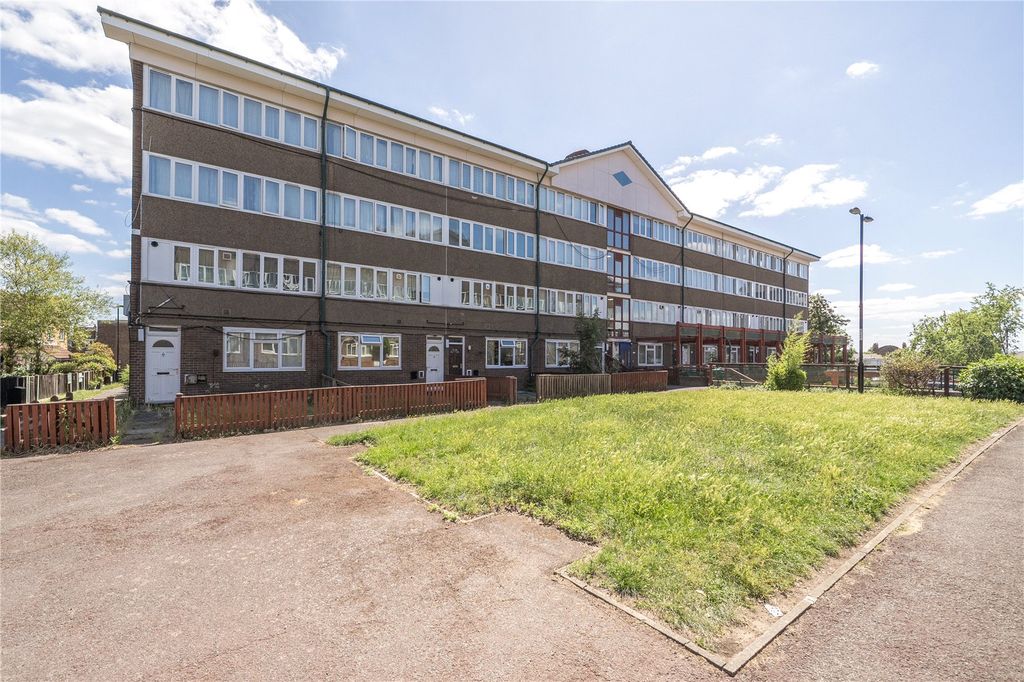 Property photo 1 of 15 Picture No. 04
