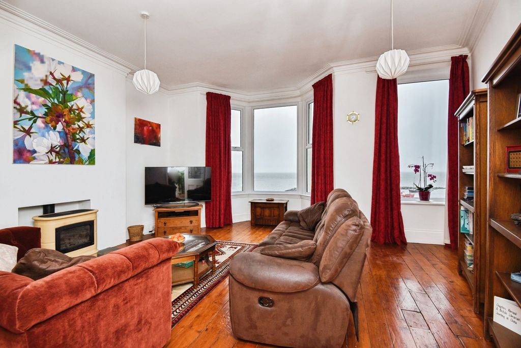 Property photo 3 of 20 Pbox-Img.Jpg