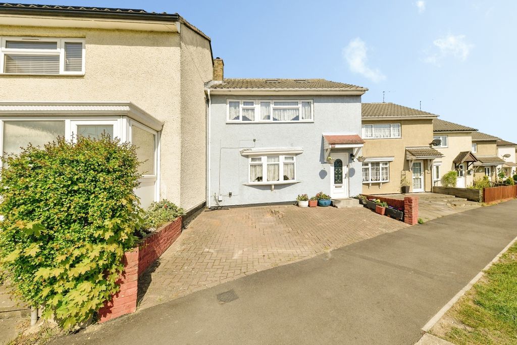 Property photo 1 of 21 Front