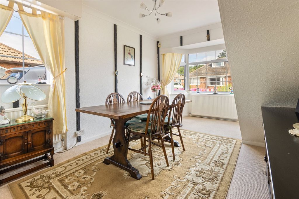 Property photo 2 of 11 Dining Room
