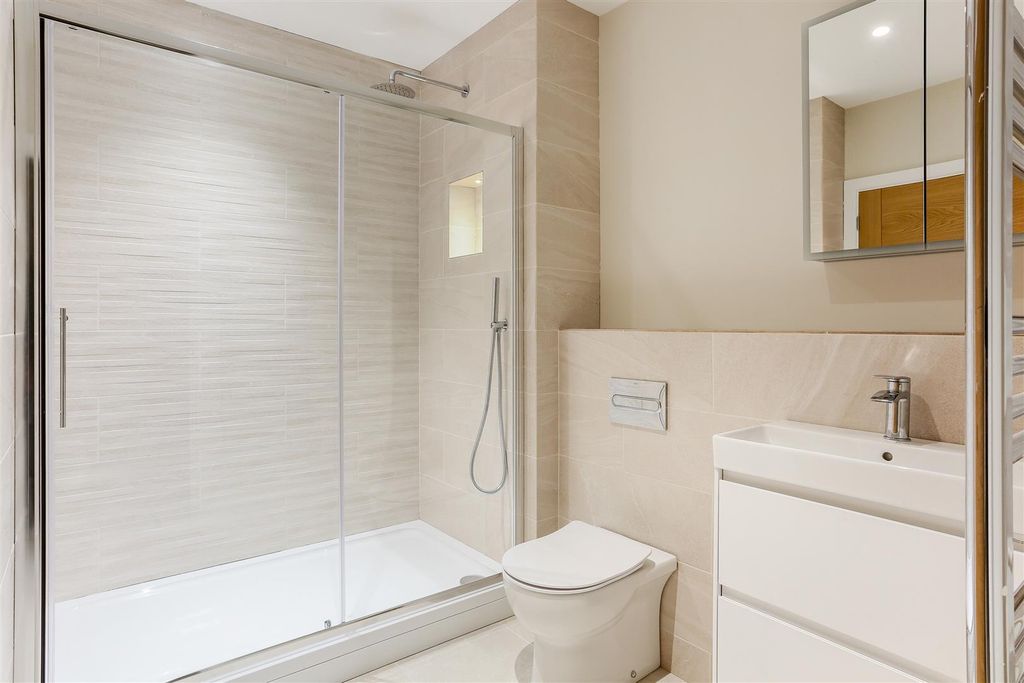 Property photo 3 of 21 1469541018 - The Works, High Steet, Kt1717.Jpg