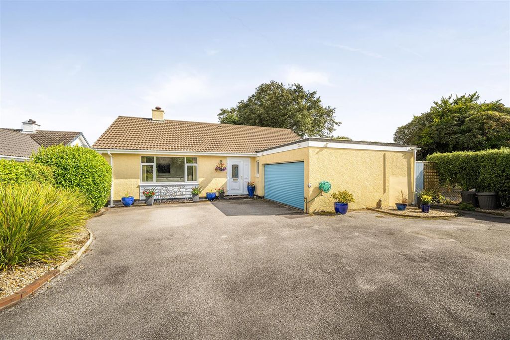Property photo 2 of 25 Front (4).Jpg