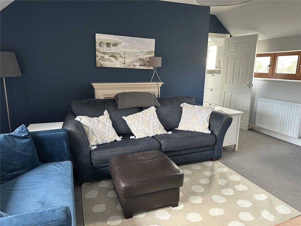 Property photo 1 of 11 Picture No. 21