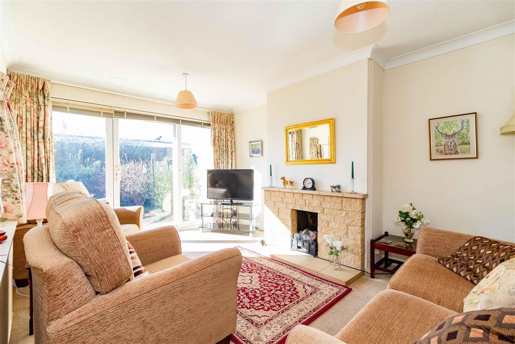 Property photo 2 of 12 Boxgrove-8.Jpg