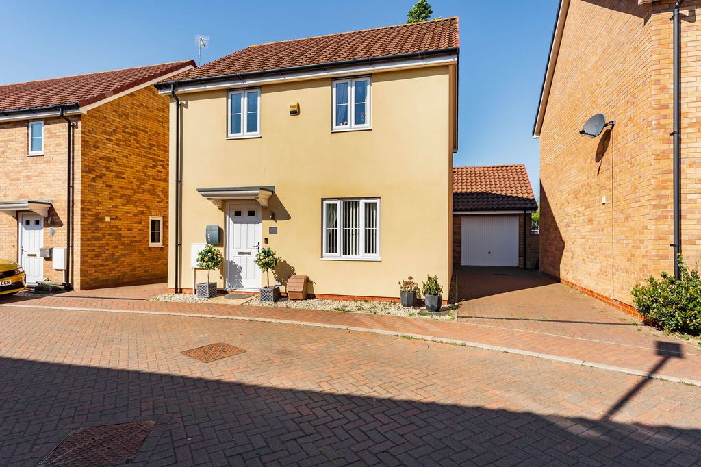 Property photo 1 of 22