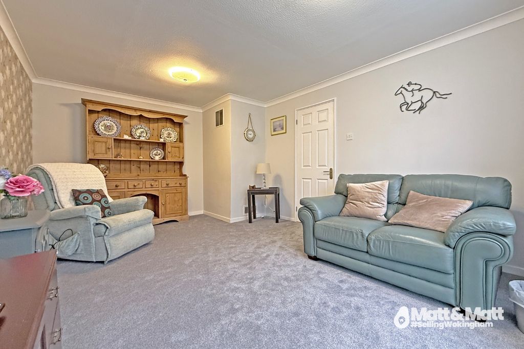 Property photo 2 of 10 4628865