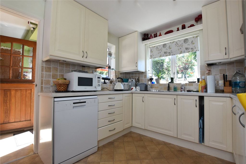 Property photo 2 of 16 Picture No. 02