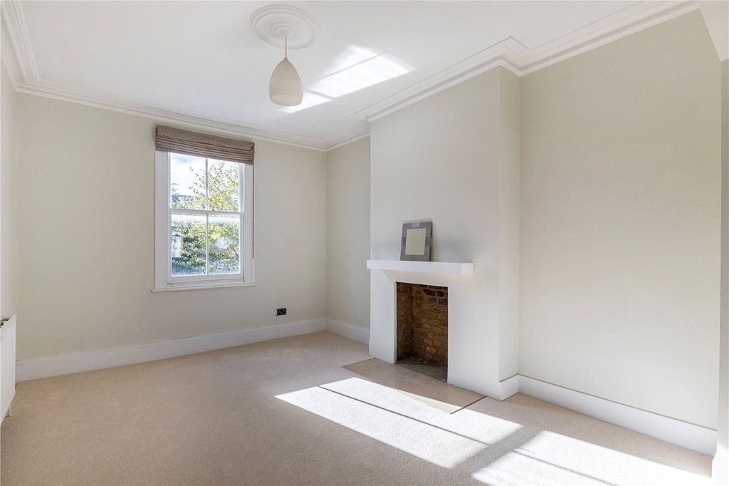 Property photo 3 of 9 Reception Room