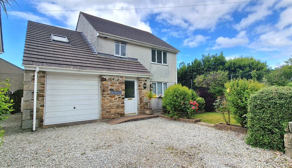 Property photo 1 of 27 4 Bedrooms Detached House For Sale