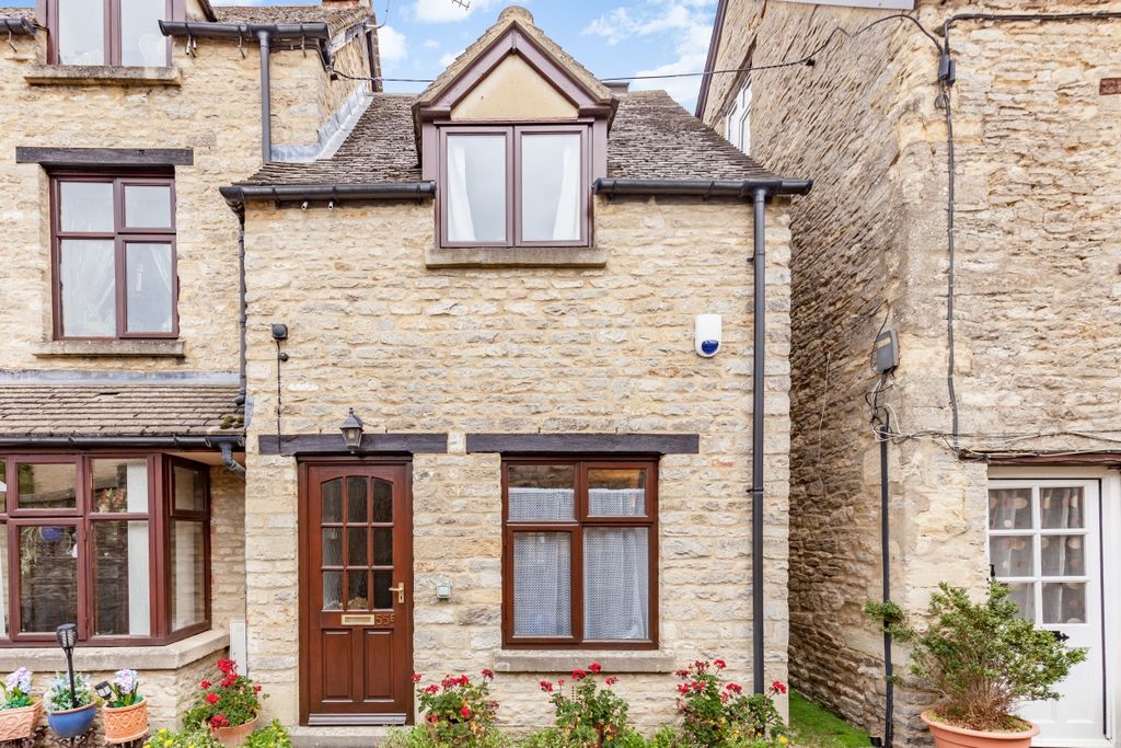 Property photo 1 of 9 111907