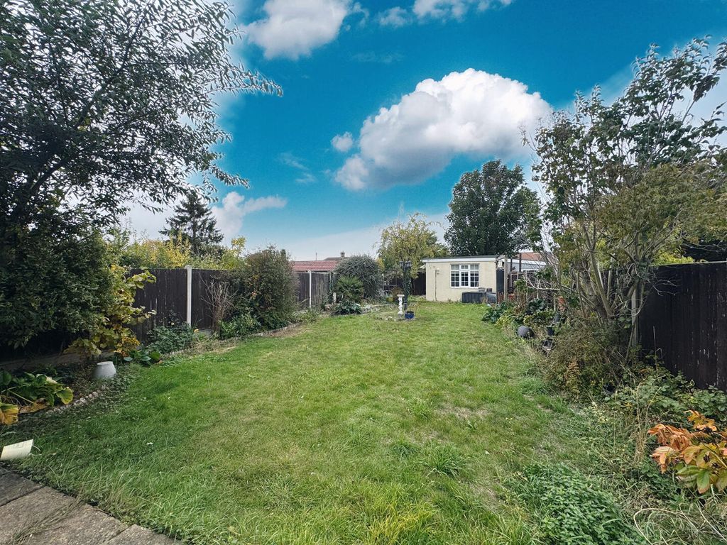 Additional image 29 of 3 bed semi-detached house for saleGordon Road, Grays RM16