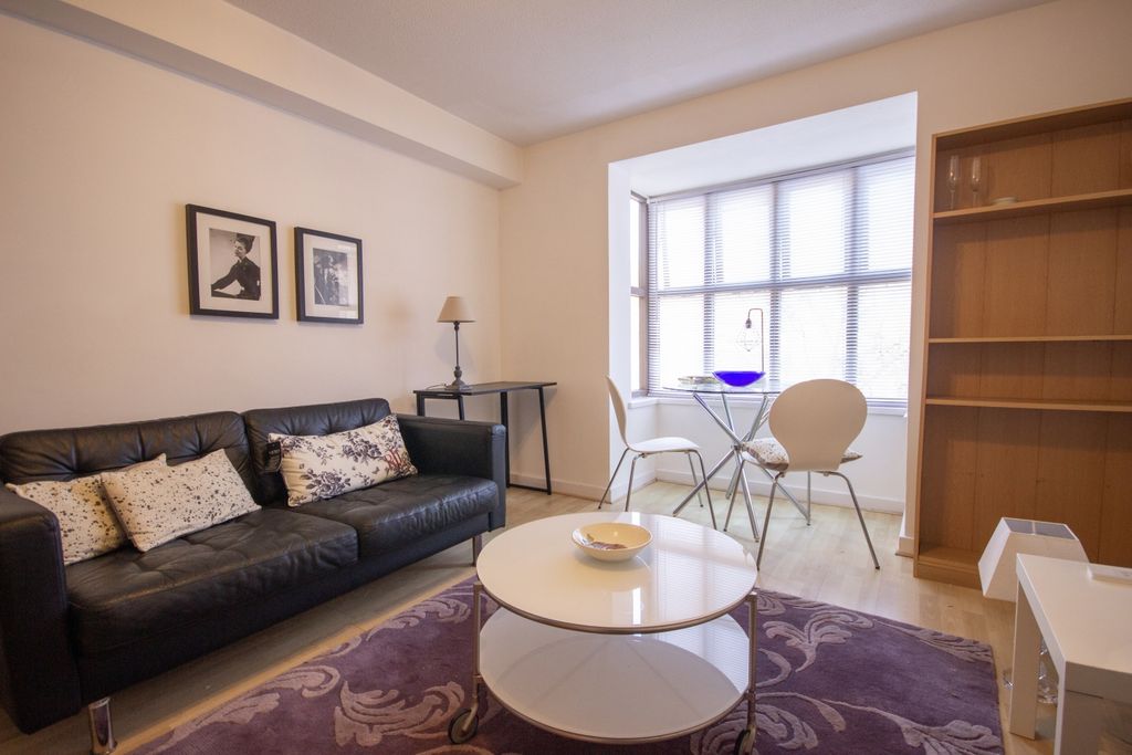 Property photo 3 of 8 3-1