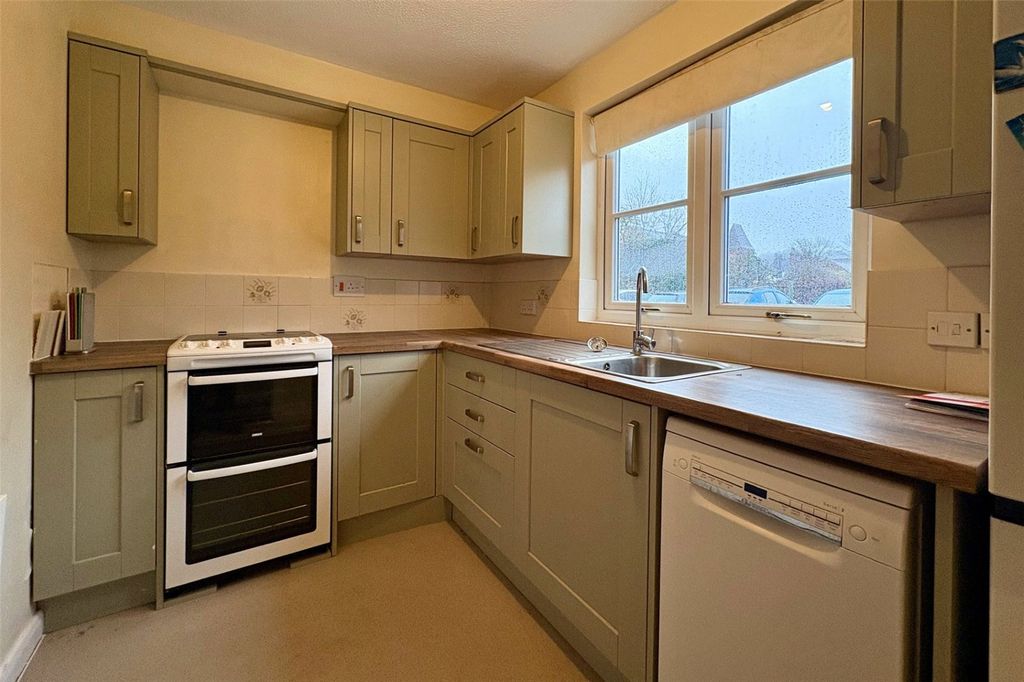 Property photo 2 of 11 Picture No. 18