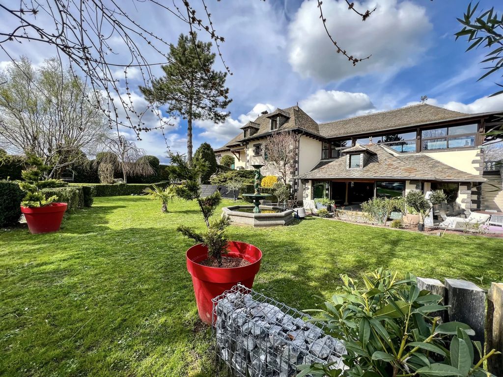 Property photo 1 of 53