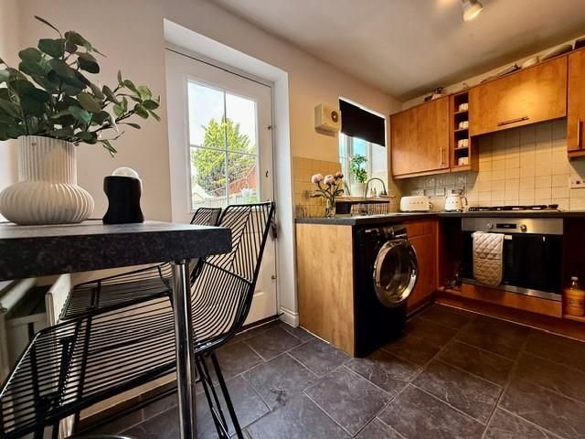 Property photo 2 of 15 Kitchen 1.Jpg