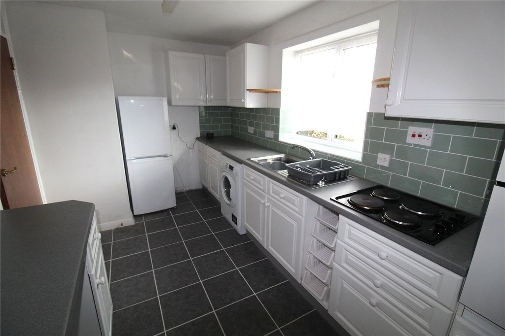 Property photo 3 of 10 Picture No. 05