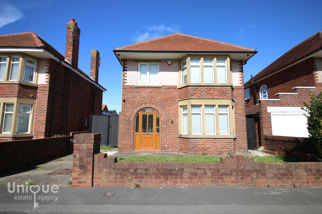 Property photo 1 of 26