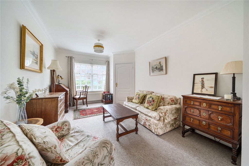 Property photo 2 of 15 Sitting Room