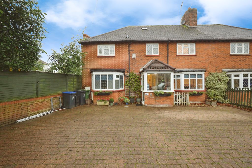 Property photo 2 of 27 Eosr6167