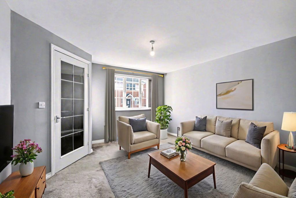 Property photo 2 of 12