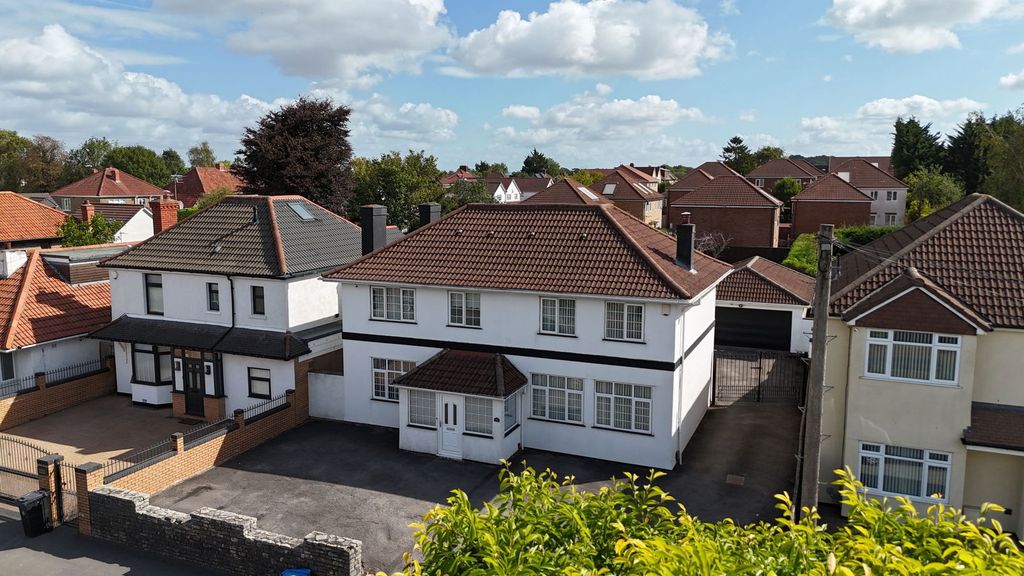 Property photo 1 of 30