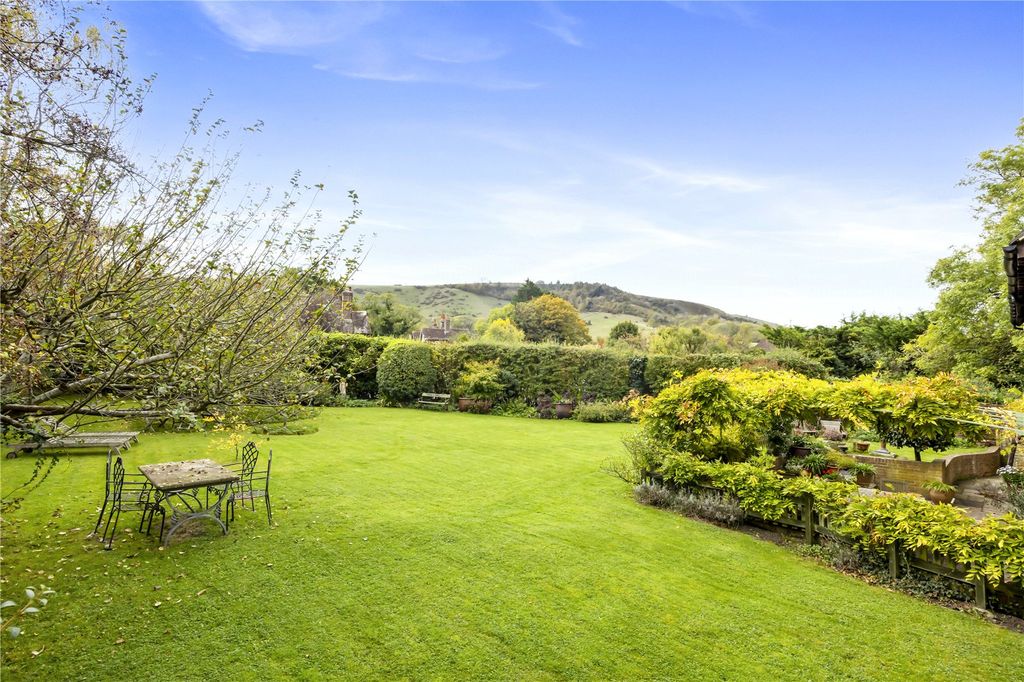 Property photo 2 of 20 Garden & View