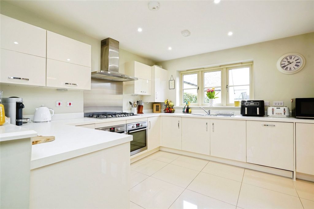 Property photo 2 of 10 Picture No. 07