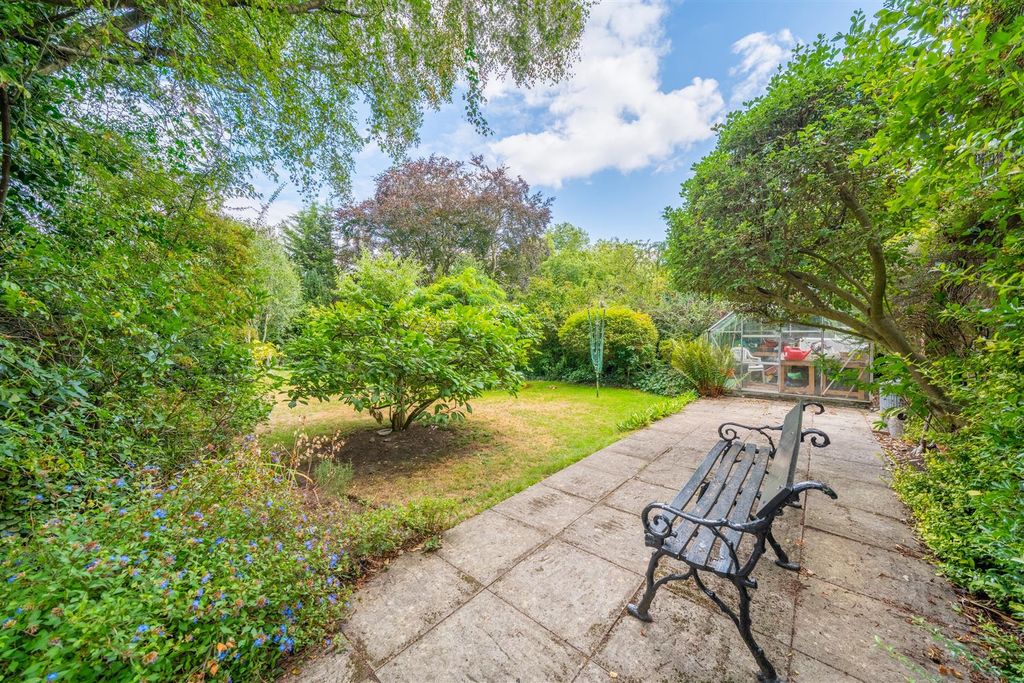 Additional image 14 of 2 bed flat for saleCavendish Road East, The Park NG7