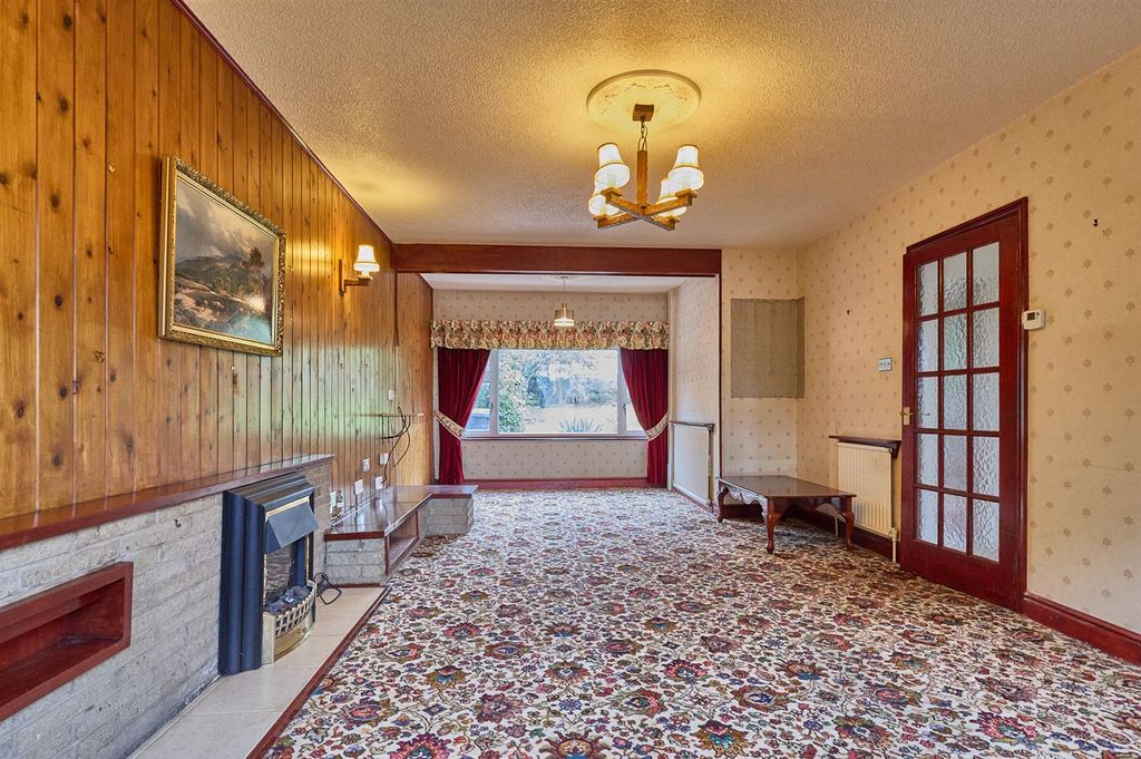 Property photo 3 of 13 Duport Rd Burbage_6.Jpg