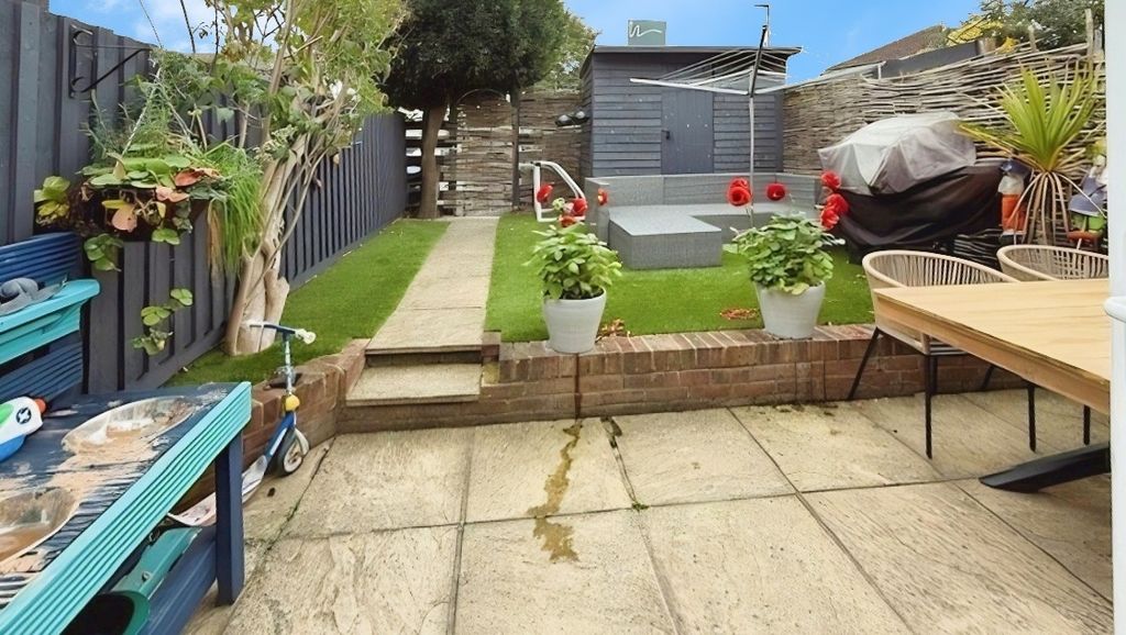 Property photo 3 of 10 Picture No. 39