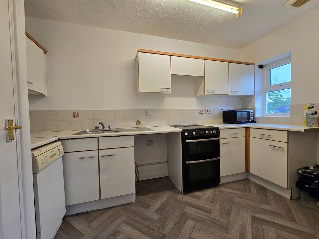 Property photo 3 of 5