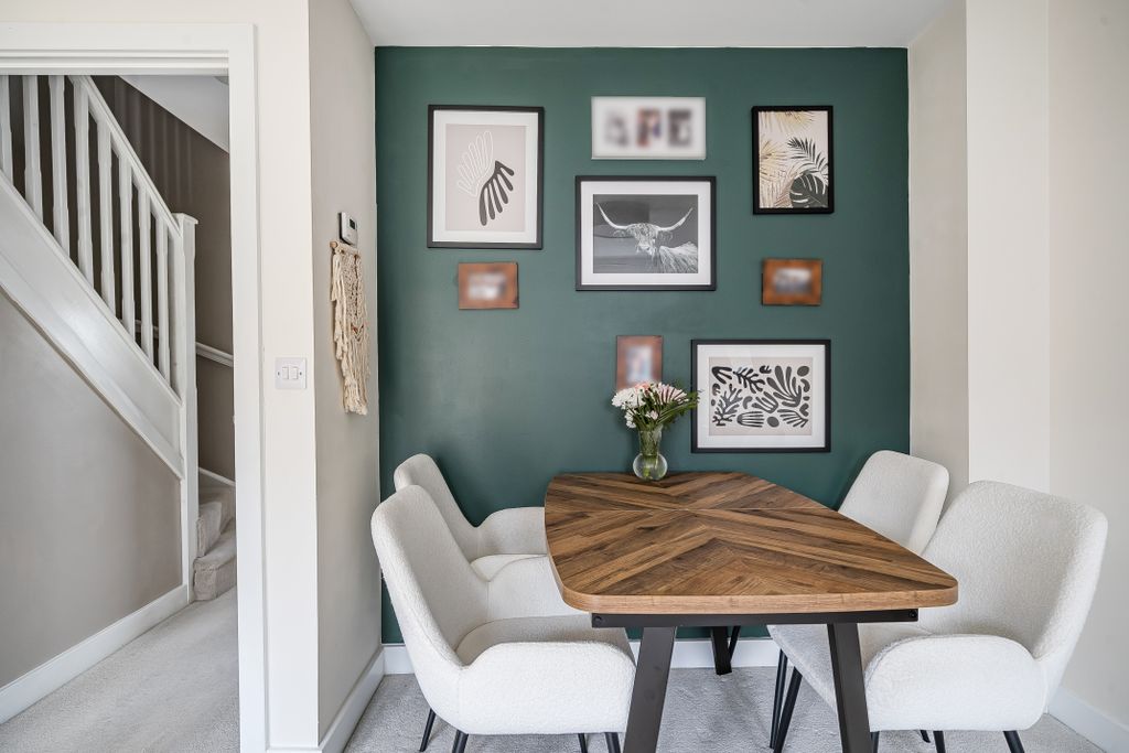 Property photo 3 of 12 141495311698c56Fbbef25